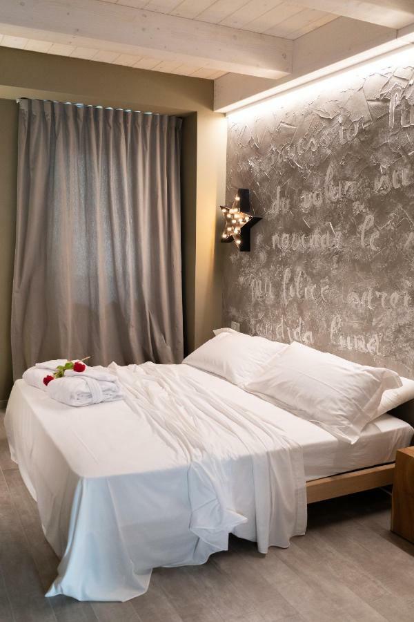 B&B Dei Poeti Civitanova Marche Bagian luar foto